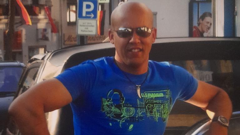 Er 48 sucht sie bis 65 für Freizeit