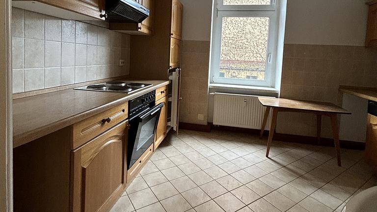 Vermiete 2-Zimmer-Wohnung mit Einbauküche in Leipzig-Schleussig