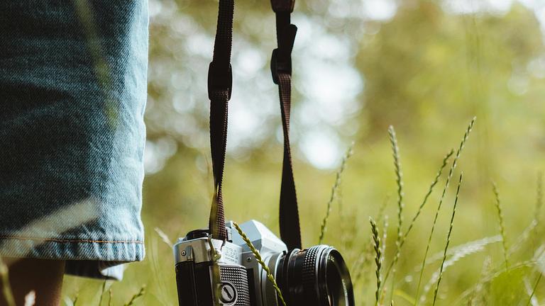 Person für Foto-/Video-Dokumentation für Sommerferiencamp gesucht!