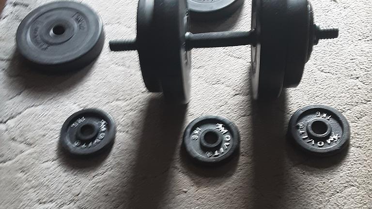 Diverse Fitnessgeräte zu verkaufen