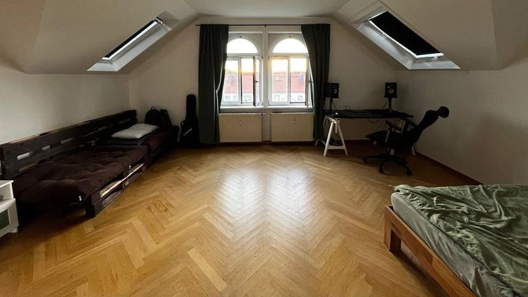 Zwischenmieter/-in gesucht für 29m² Zimmer in Südvorstadt v. 1.11. - 31.3.2027
