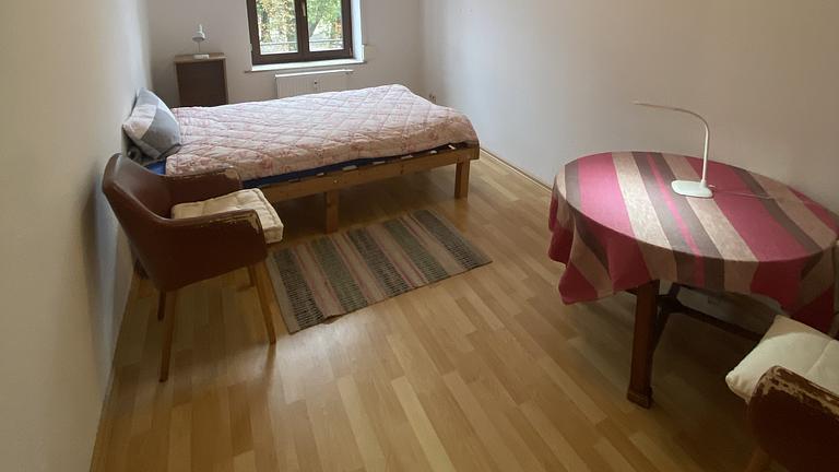 18qm Untermiete, möbl.2RW 390€alles