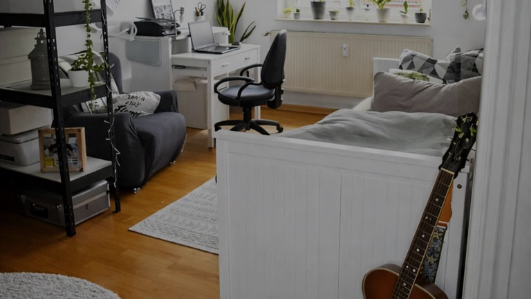 24 m2 WG-Zimmer in zentrumsnaher 3er-WG – hell, geräumig und sofort verfügbar
