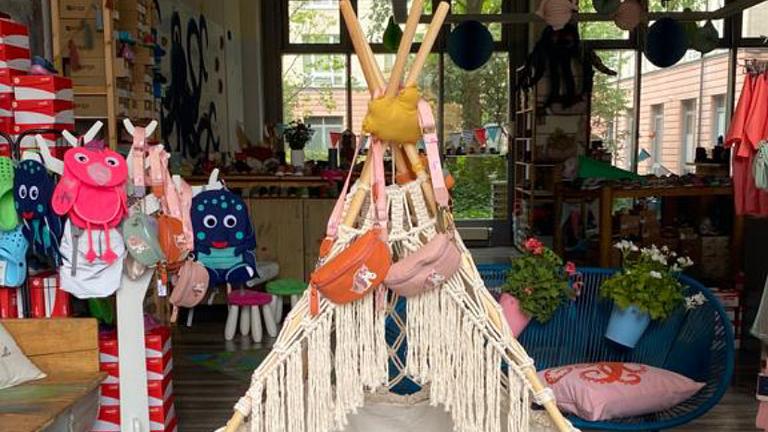 Vorschaubild Aushilfe im Kinderschuhfachgeschäft 