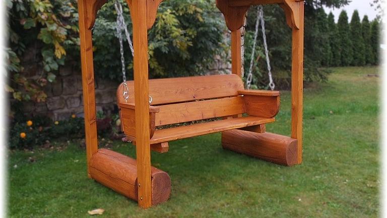 Rentners Geschenk. Hollywoodschaukel. Holzschaukel. Gartenmöbel.