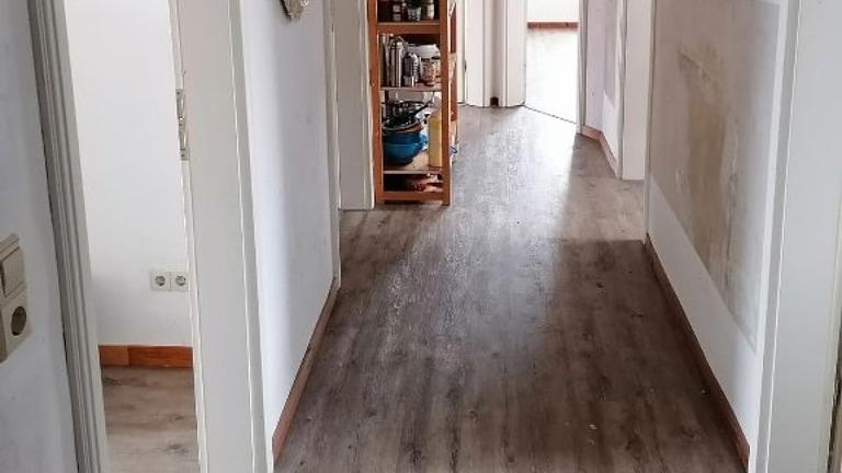 Vorschaubild 2 Zimmer in großzügiger 4-Raum Wohnung direkt am Auensee 