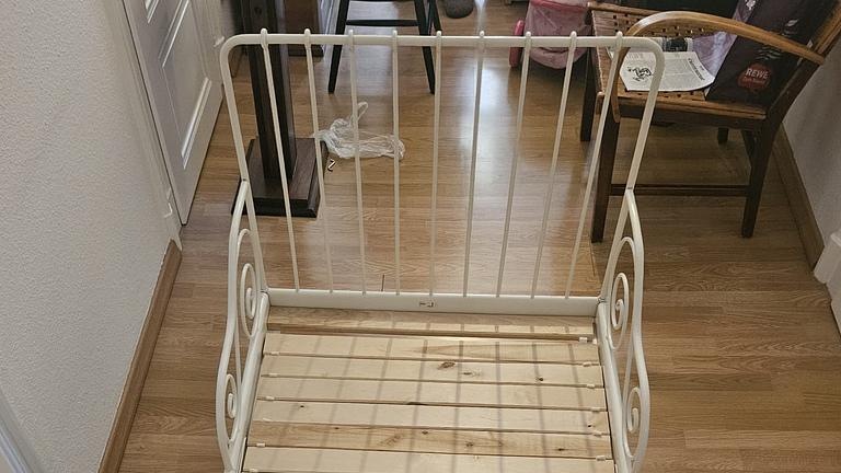 Verstellbares Jugendbett mit Matratze