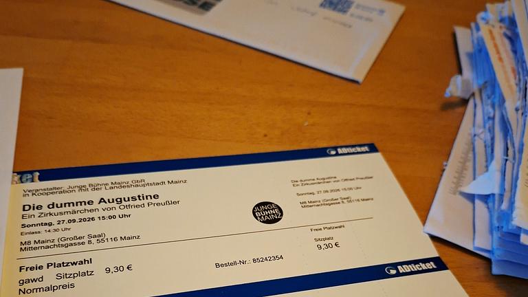 Die dumme Augustine Ein Zaubermärchen von Otfried Preußler