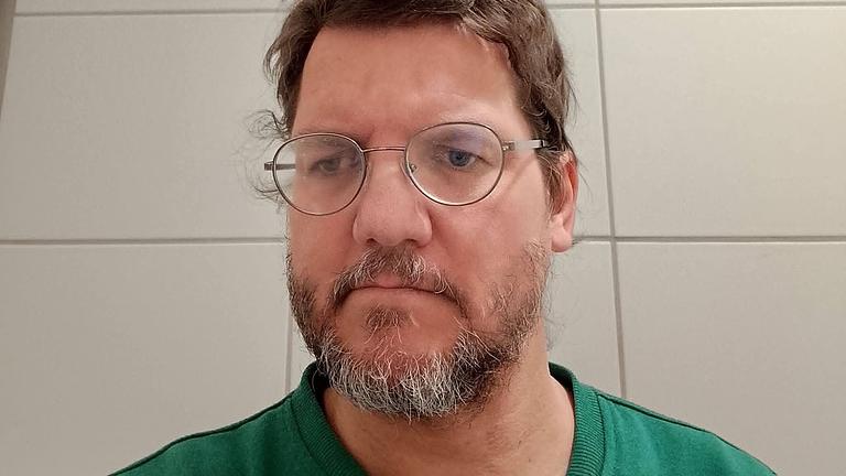 Lediger Landauer Ü50, Suche Beziehung