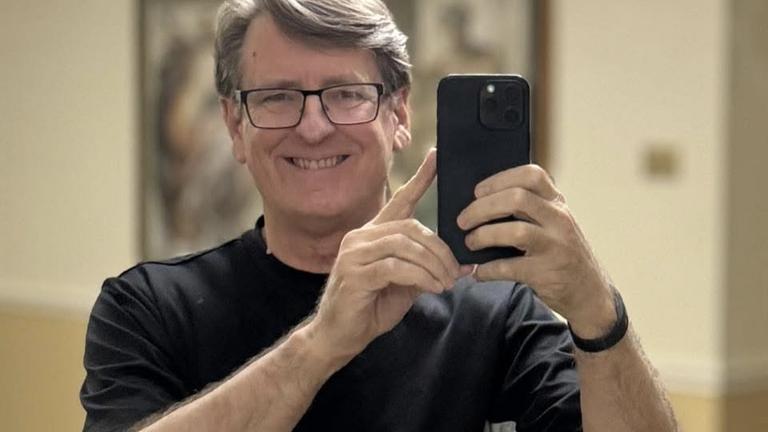 Ich suche eine ernsthafte Beziehung. Ich bin 61 Jahre alt