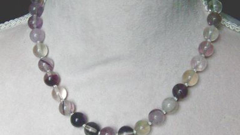 Edelsteincollier mit den Fluorit