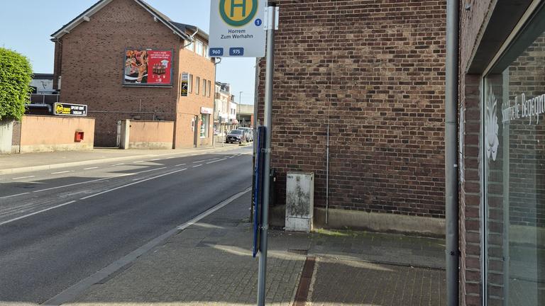 Ladenlokal – Nachmieter in Kerpen Horrem gesucht mit direkter Bus anbindung vor