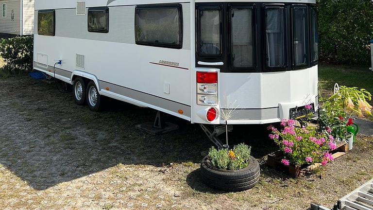 Vorschaubild Hobby Landhaus Wohnwagen 770 CFE am Unisee Bremen zu Verkaufen