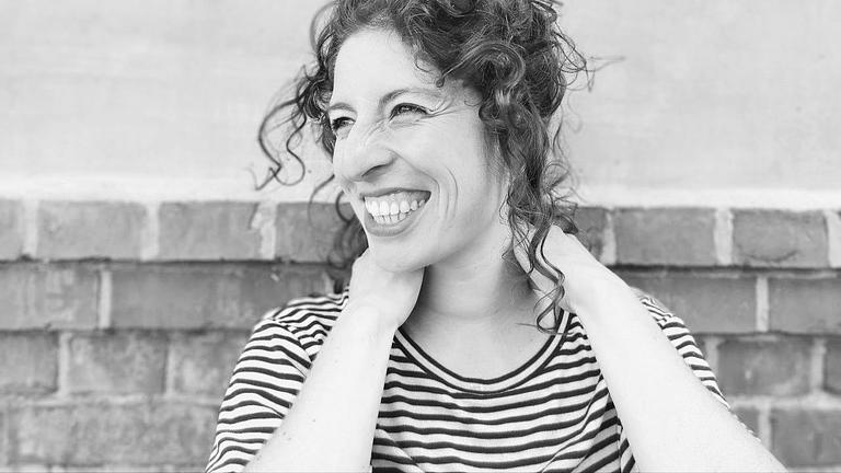 Schriftstellerin sucht kleine Wohnung!