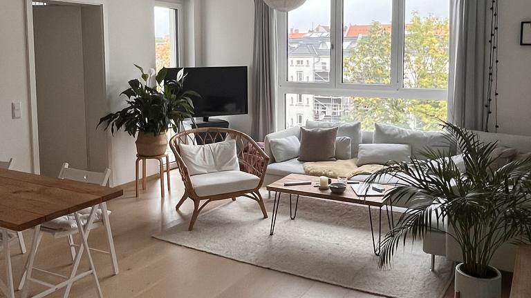 Nachmieter gesucht: Wohnung direkt am Lene-Voigt-Park