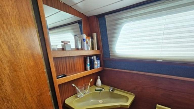 Hausboot/Motorboot zu vermieten