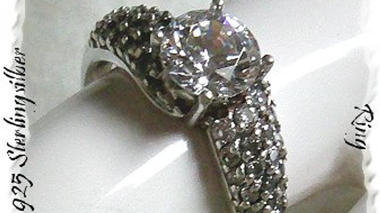 Ring, 925 Silber mit gefassten Topassteinen