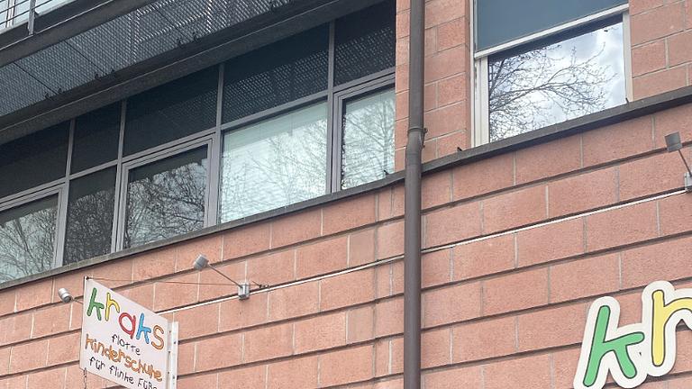 Vorschaubild Studentische Aushilfe im Kinderschuhgeschäft 