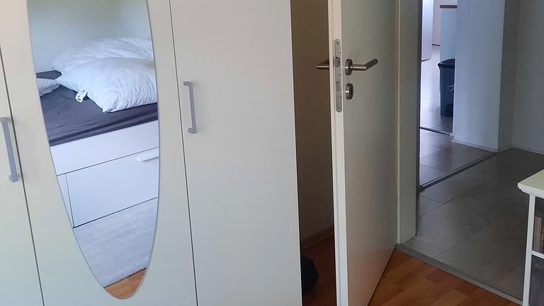 Zimmer auf dem Land / bevorzugt Frauen / divers