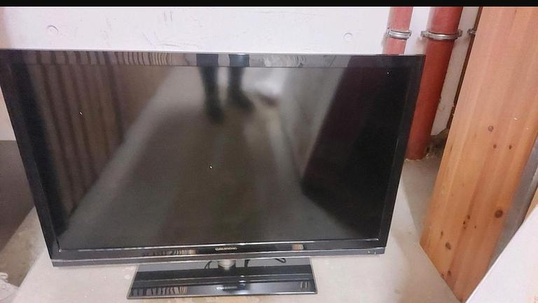 TV günstig abzugeben