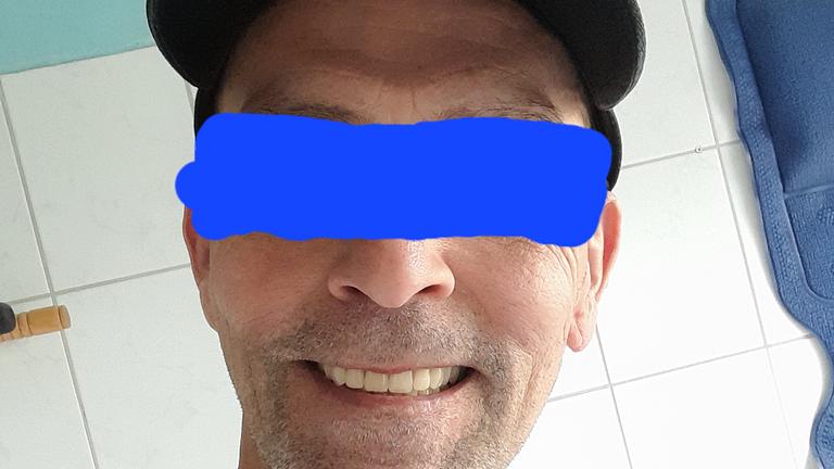 Er sucht Sie