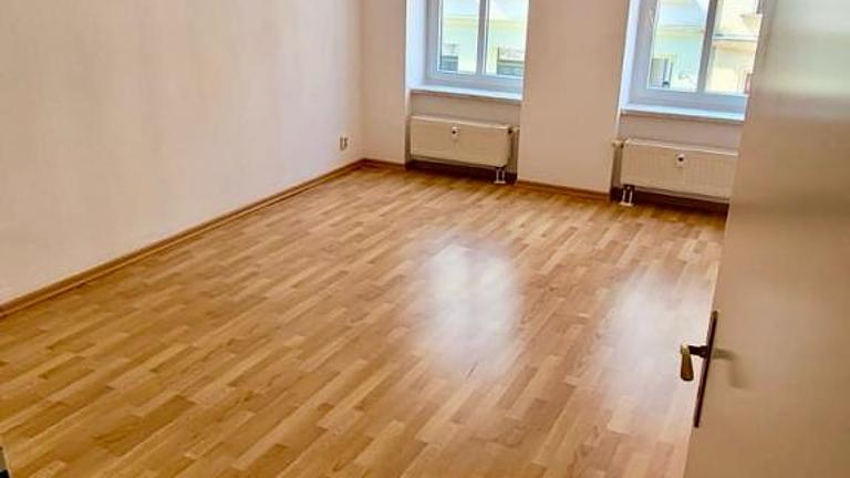 Lichtdurchflutete WG im Reudnitzer Kiez zum All-Inclusive-Preis
