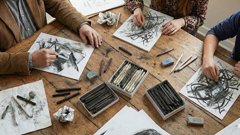 Kohlezeichen Workshop in Hamburg mit Live-Musik