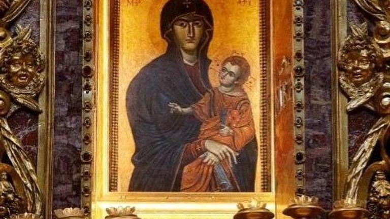 CONTAINER   OF  ANTIKES