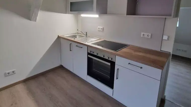 Nachmieter/Nachmieterin gesucht. Charmante 1,5 Zimmer Wohnung HD Altstadt