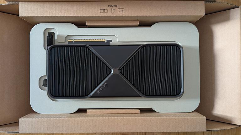 Nvidia GeForce RTX 5090 FE  32GB Grafikkarte
