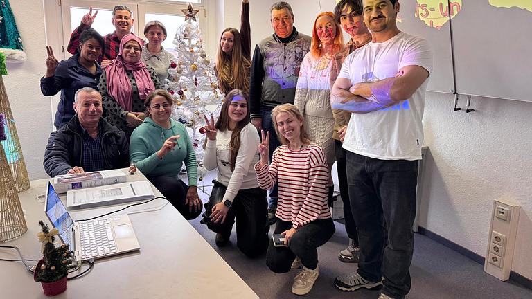 Dozent:in / Trainer:in für Pflege, (m/w/d) – mit Herz und Haltung