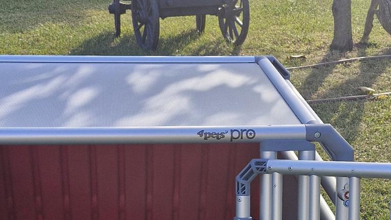 sehr gut erhaltene Hundebox zu verkaufen