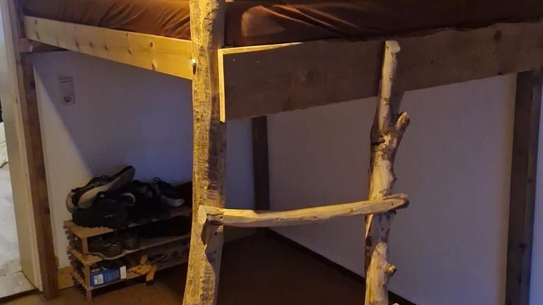 Selbstgebautes Hochbett zu verkaufen