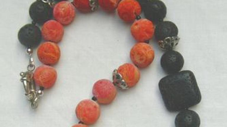 Edelsteincollier im auffand, extravaganten Design