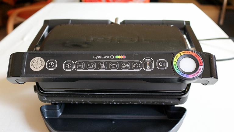 Vorschaubild OptiGrill mit Grill- und Backpfanne