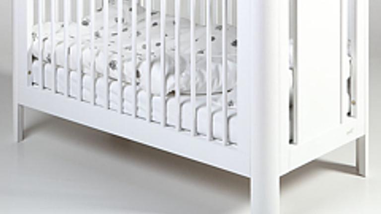 Vorschaubild weißes Kinderbett Holz mit Matraze