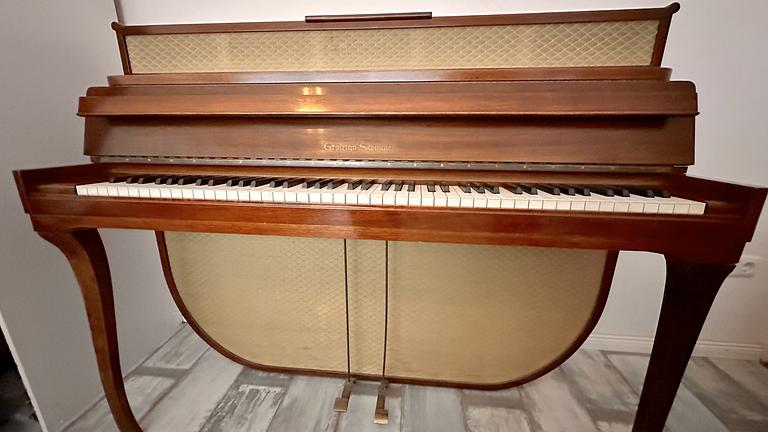 Steinberg Klavier Baujahr Mitte 50er zu verkaufen