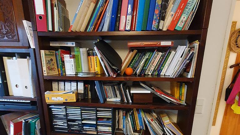 Schönes antikes Regal