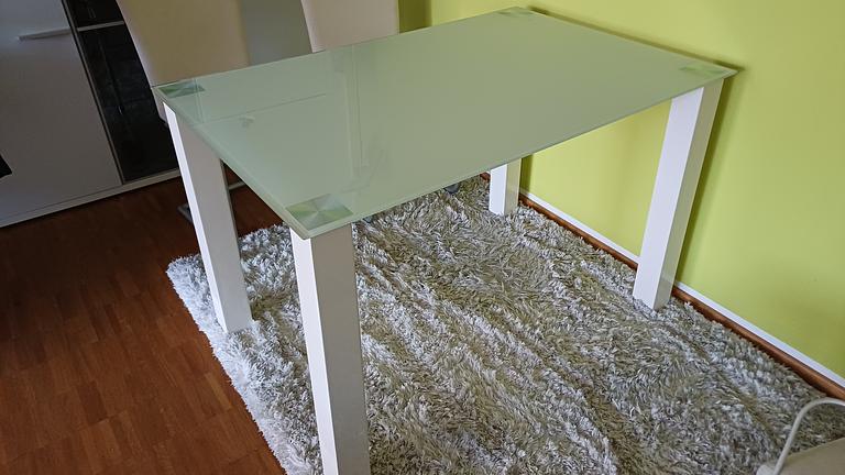 Esstisch zu verkaufen