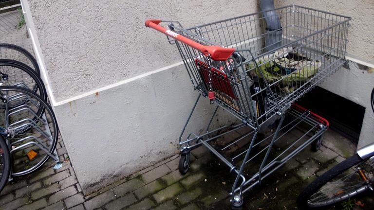 dieser einkaufswagen kann ab geholt werden