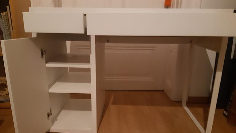 Vorschaubild Weißer Kinderschreibtisch
