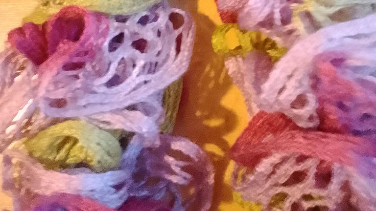 Schöner Schal.  6 Euro