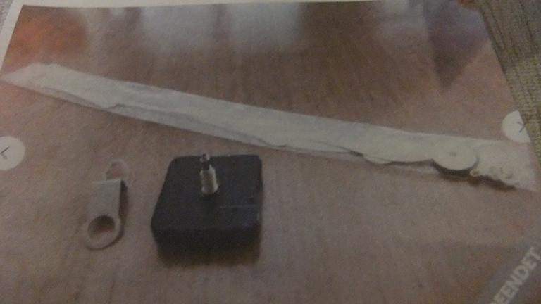 VERKAUFE QUARZUHRWERK WELLE 14 mm EXTRA LANGE ZEIGER 20+30 cm