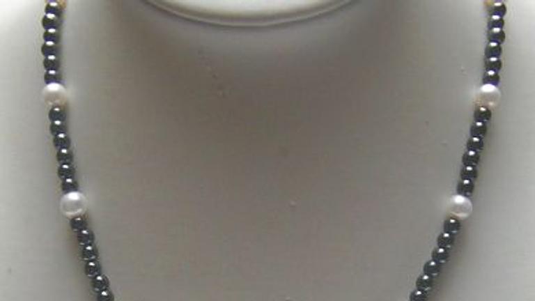 Edelsteinkette, Pauamuschel, Hämatit, Perlen