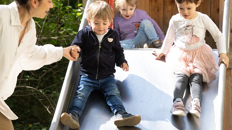 Werkstudent (all genders) für einen bilingualen Kindergarten gesucht