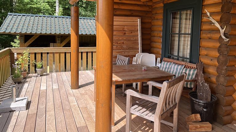 Vorschaubild LIFE IS BETTER AT THE CABIN - FÜR NATURLIEBHABER 