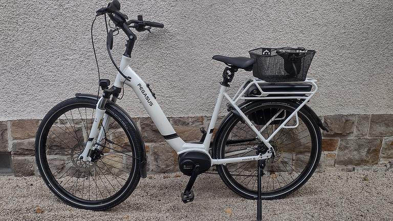 E-Bike, Pegasus Solero E 9 Lite, "28", Wave, 55, weiß, Akku und Batterie Bosch