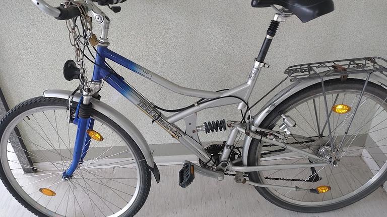 Ein 28 Zoll Trecking RAD abzugeben. Ab Donnerstag, 19.Juni bis 30 Juni.