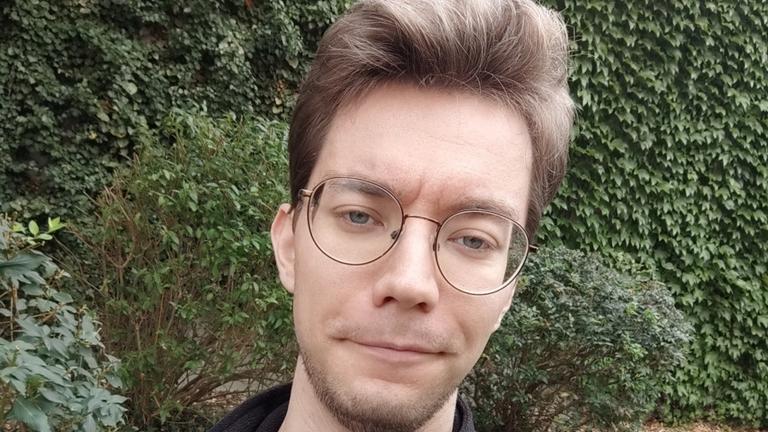Junger angehender Politiker sucht verrückte/ besser: unkonforme WG