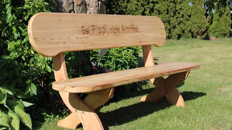 Geburtstagsgeschenk. Sitzbank mit Gravur. Hochzeitsgeschenk.